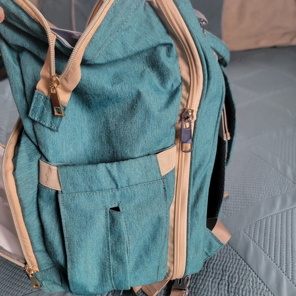 Green Diaper Bag with Bed - Picture 7 of 12